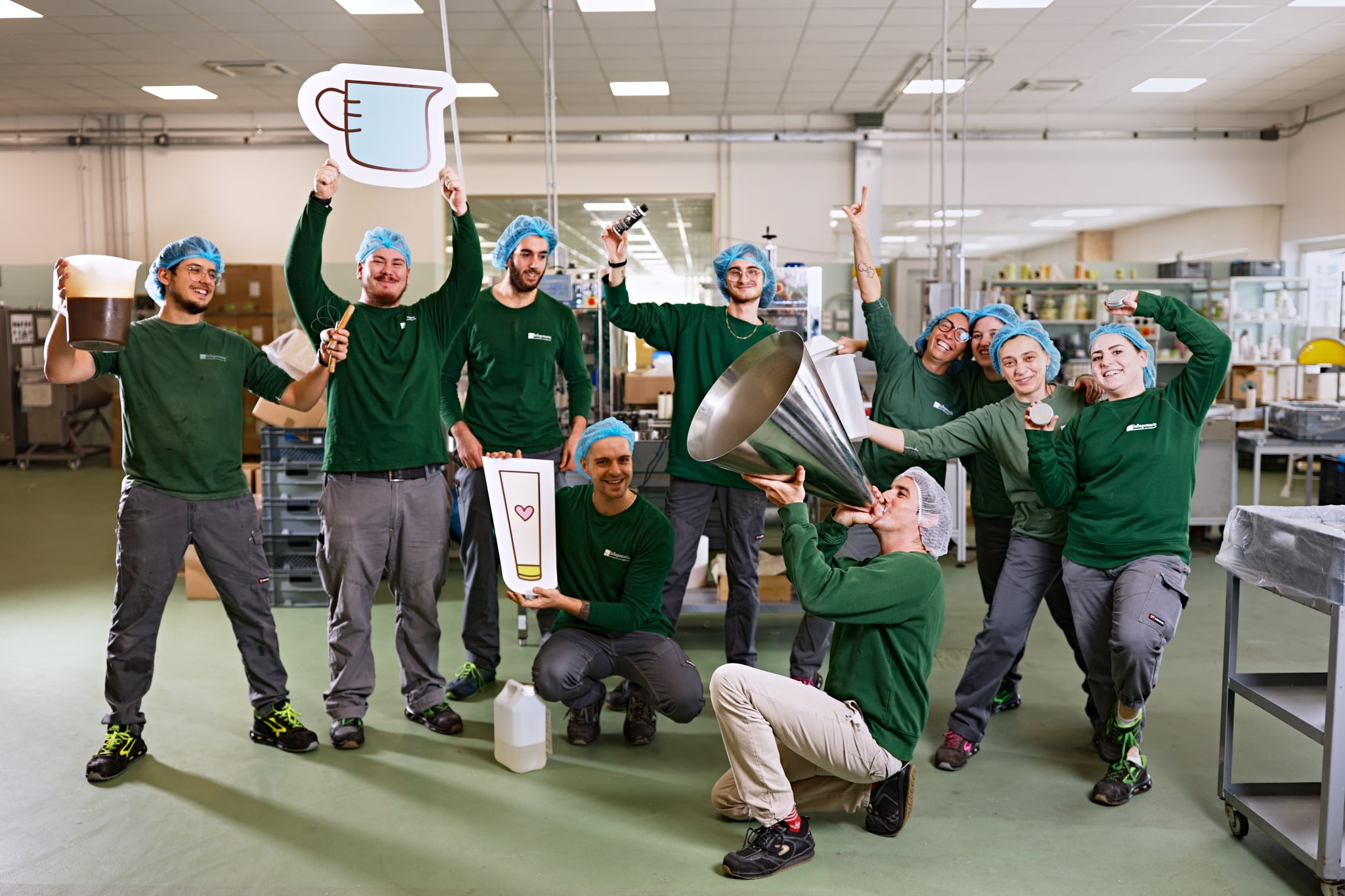 078 Produzione Scherzosa BELLA Min